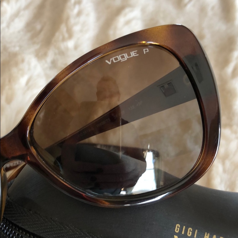 Gorgeous Gigi Hadid for VOGUE Ladies Sunglasses - Picture 7 of 7